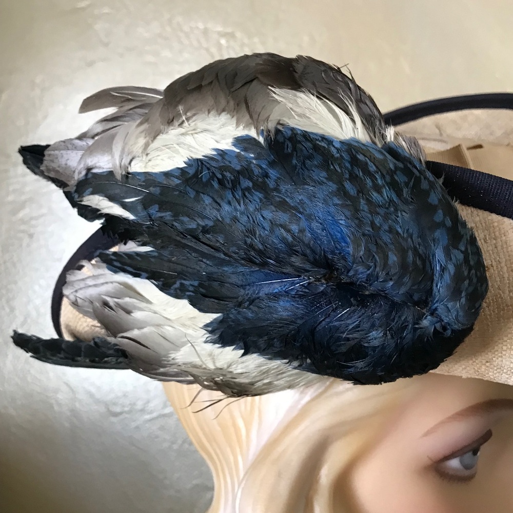 VERY RARE 1900s' CREAM STRAW HAT WITH TWO BLUE/GRAY/WHITE FEATHER BIRDS - Picture 6 of 15